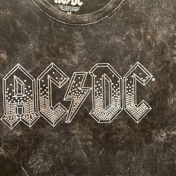 AC/DC Tank - Picture 2 of 4